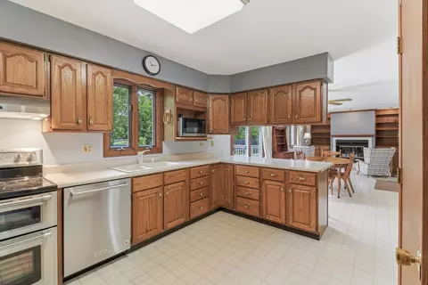 35932 N Watson Ave, Ingleside, IL 60041 photo 15