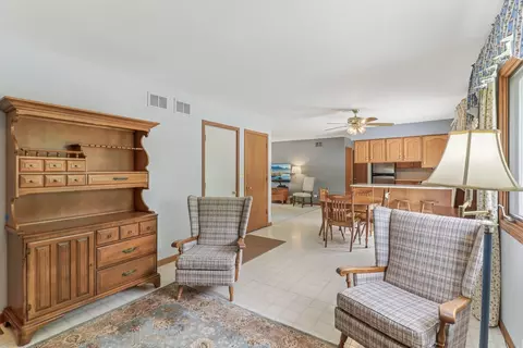 35932 N Watson Ave, Ingleside, IL 60041 photo 13