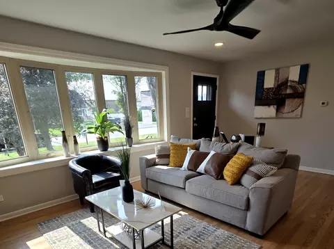 Living - 7447 Beloit Ave, Bridgeview, IL 60455 photo 5 of 5