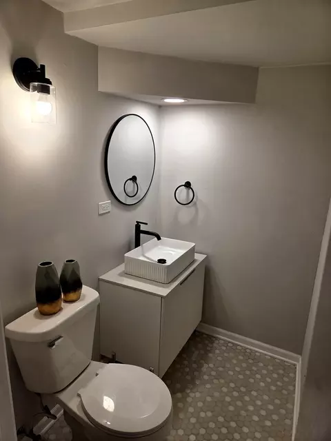 Bath - 7447 Beloit Ave, Bridgeview, IL 60455 photo 2 of 2