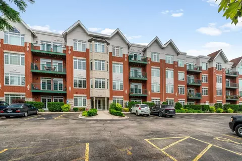 Exterior - 620 Mchenry Rd #102, Wheeling, IL 60090 photo 3 of 4