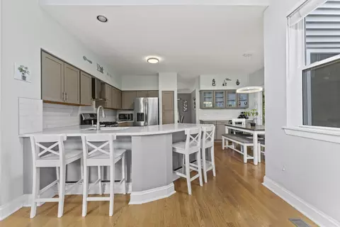 1132 Locust Ct, Bartlett, IL 60103 photo 6
