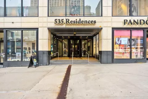 535 N Michigan Ave #2205, Chicago, IL 60611