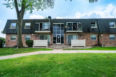9998 S 84 Ter #115, Palos Hills, IL 60465