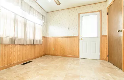 Other - 1602 N Jefferson Ave, Dixon, IL 61021 photo 3 of 3