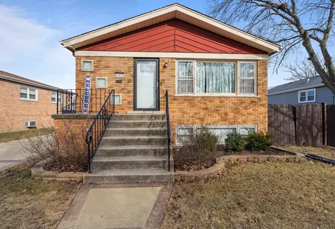 10155 Kildare Ave, Oak Lawn, IL 60453