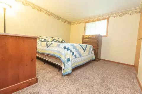 Bedroom - 1104 Beech Dr, Dixon, IL 61021 photo 4 of 5