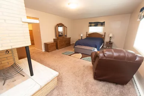 Bedroom - 1104 Beech Dr, Dixon, IL 61021 photo 2 of 5