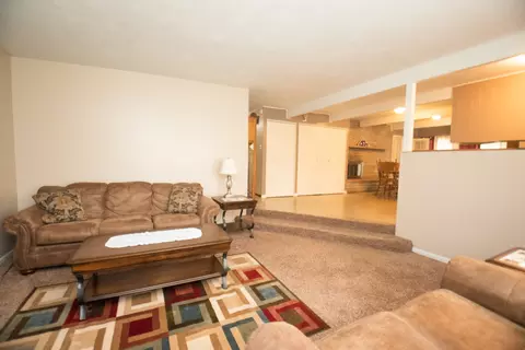 Living - 1104 Beech Dr, Dixon, IL 61021 photo 5 of 5