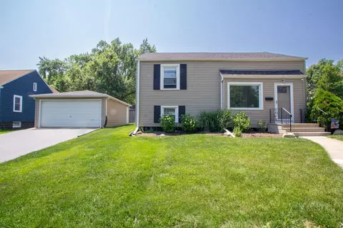 4600 N Washington St, Downers Grove, IL 60515
