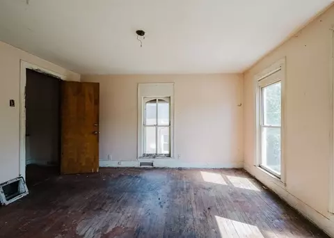 305 Richards St, Joliet, IL 60433 photo 15