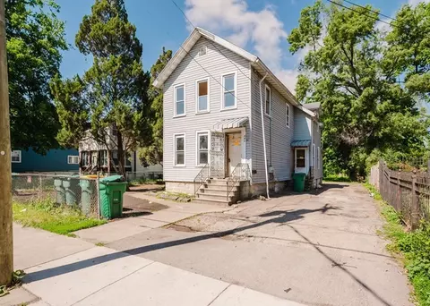 305 Richards St, Joliet, IL 60433 photo 6
