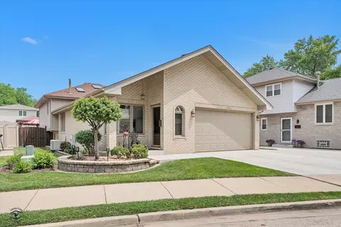 3242 W 108th Pl, Chicago, IL 60655