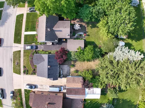 View/Area - 165 S Commonwealth Ave, Elgin, IL 60123 photo 4 of 4