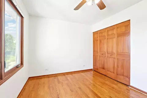 Bedroom - 1337 E Thacker St, Schaumburg, IL 60173 photo 8 of 9