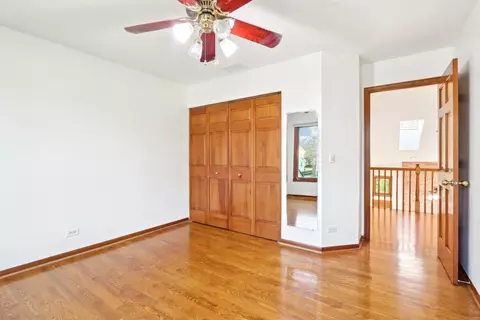 Bedroom - 1337 E Thacker St, Schaumburg, IL 60173 photo 5 of 9
