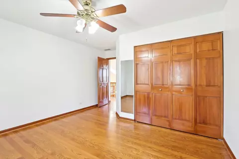 Bedroom - 1337 E Thacker St, Schaumburg, IL 60173 photo 7 of 9