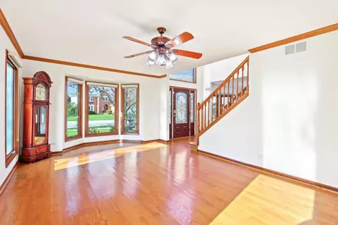 Living - 1337 E Thacker St, Schaumburg, IL 60173 photo 8 of 12