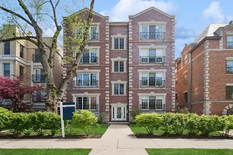 1935 Sherman Ave #2N, Evanston, IL 60201
