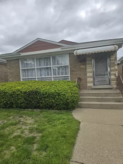 2615 N Menard Ave, Chicago, IL 60639