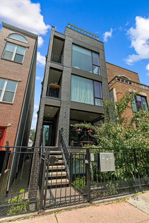1410 N Greenview Ave #1, Chicago, IL 60642