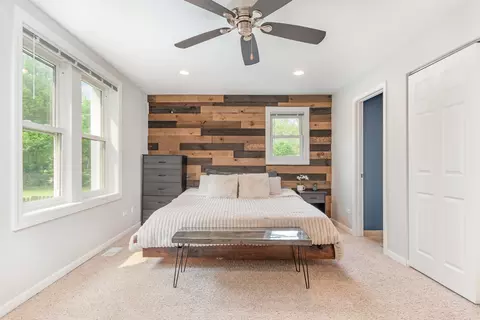 Bedroom - 1237 Fox River Dr, Algonquin, IL 60102 photo 2 of 5