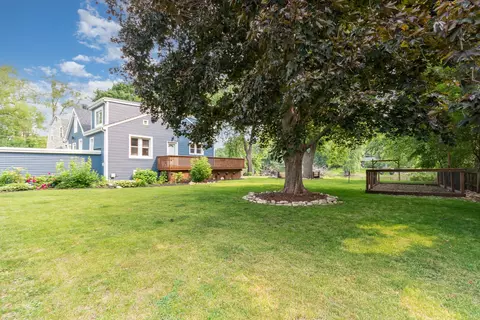 Exterior - 1237 Fox River Dr, Algonquin, IL 60102 photo 7 of 7