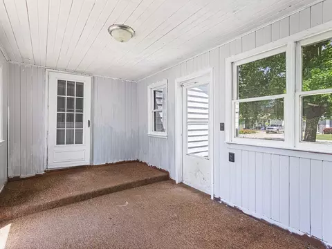 329 E 8th St, Pecatonica, IL 61063 photo 14