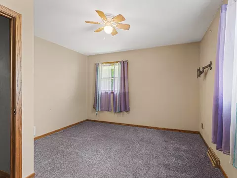 329 E 8th St, Pecatonica, IL 61063 photo 18