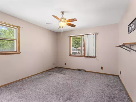 329 E 8th St, Pecatonica, IL 61063 photo 16