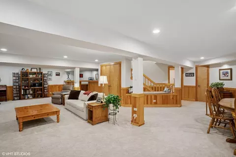 Other - 1709 Pebble Beach Ct, Hoffman Estates, IL 60169 photo 6 of 9