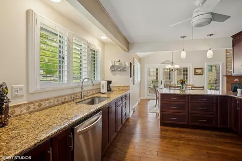 Kitchen - 1709 Pebble Beach Ct, Hoffman Estates, IL 60169 photo 2 of 2