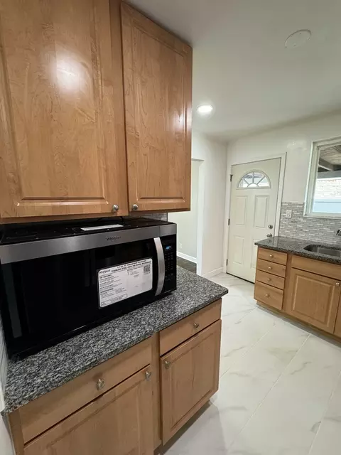 8117 S Keating Ave, Chicago, IL 60652 photo 8