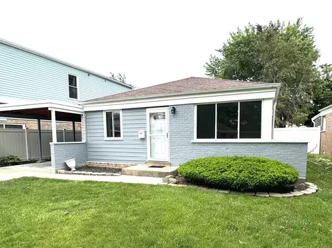 8117 S Keating Ave, Chicago, IL 60652 photo 2