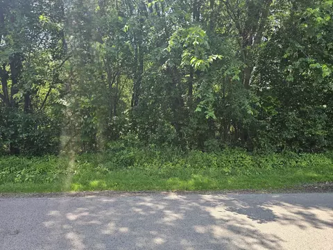28373 W Main St, Wauconda, IL 60084