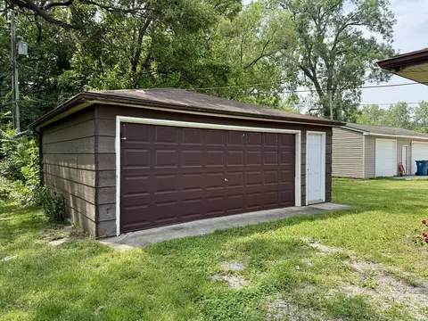 Other - 14334 Ridgeway Ave, Midlothian, IL 60445 photo 3 of 4