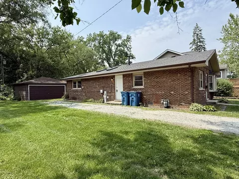 Exterior - 14334 Ridgeway Ave, Midlothian, IL 60445 photo 3 of 5