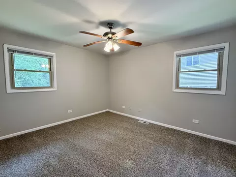 Bedroom - 14334 Ridgeway Ave, Midlothian, IL 60445 photo 3 of 7