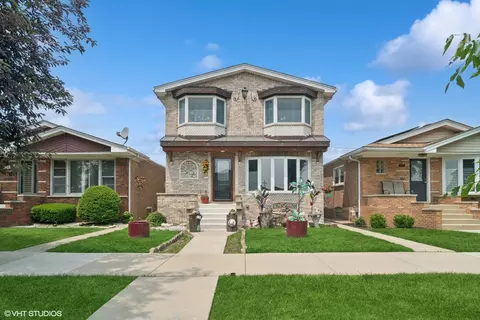 7032 W 63rd Pl, Chicago, IL 60638