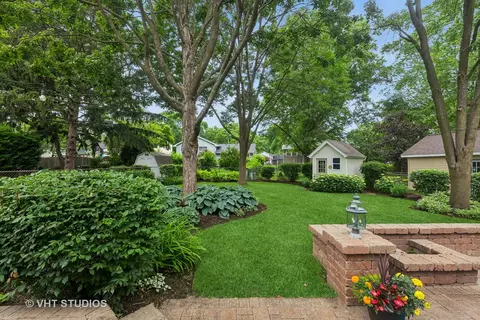 Exterior - 77 Flicker Ct, Naperville, IL 60565 photo 5 of 5