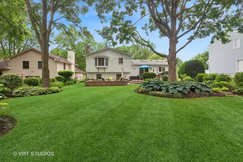 Exterior - 77 Flicker Ct, Naperville, IL 60565 photo 4 of 5