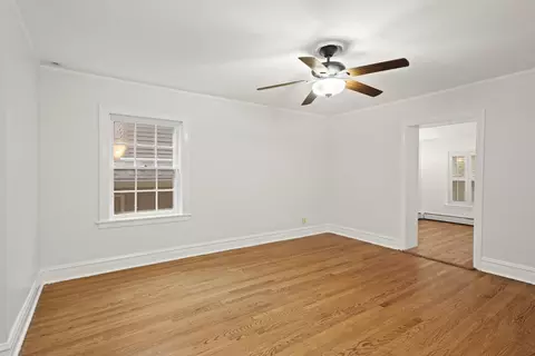 Living - 454 Drexel Ave, Glencoe, IL 60022 photo 3 of 5