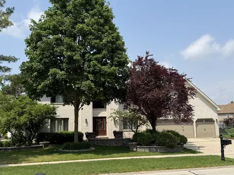 3219 Landore Dr, Naperville, IL 60564
