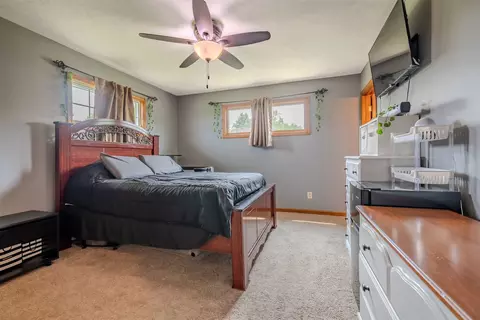 107 W 10th St, Gridley, IL 61744 photo 18