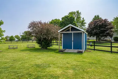 107 W 10th St, Gridley, IL 61744 photo 37