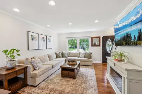 1509 Wilson Ave, Wheaton, IL 60189 photo 6