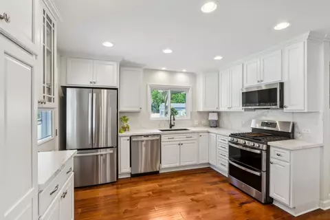 1509 Wilson Ave, Wheaton, IL 60189 photo 10