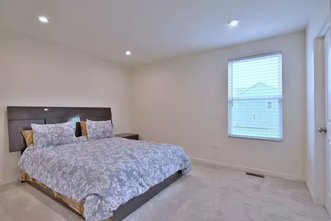 620 N Sullivan St, Addison, IL 60101 photo 34