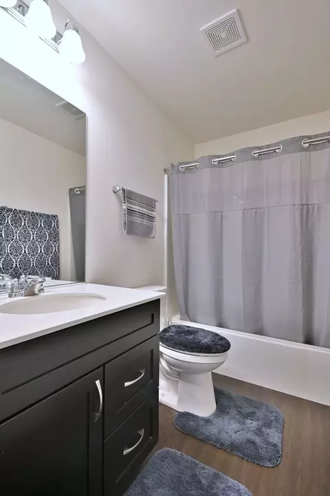 620 N Sullivan St, Addison, IL 60101 photo 29