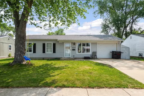 413 Glen Ave, Romeoville, IL 60446